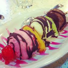 mesin pemajang es krim