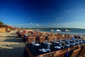Usaha Restoran Di Pinggir Pantai