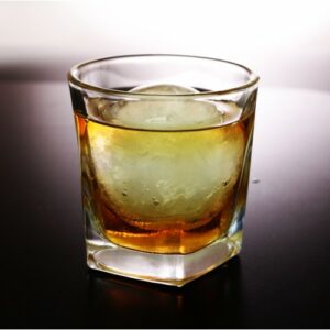 Mesin Pembuat Es Batu Bulat Bola Untuk Whisky