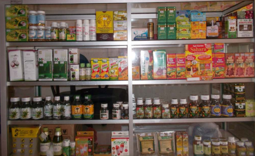 3-lemari-pendingin-laboratorium-untuk-apotek